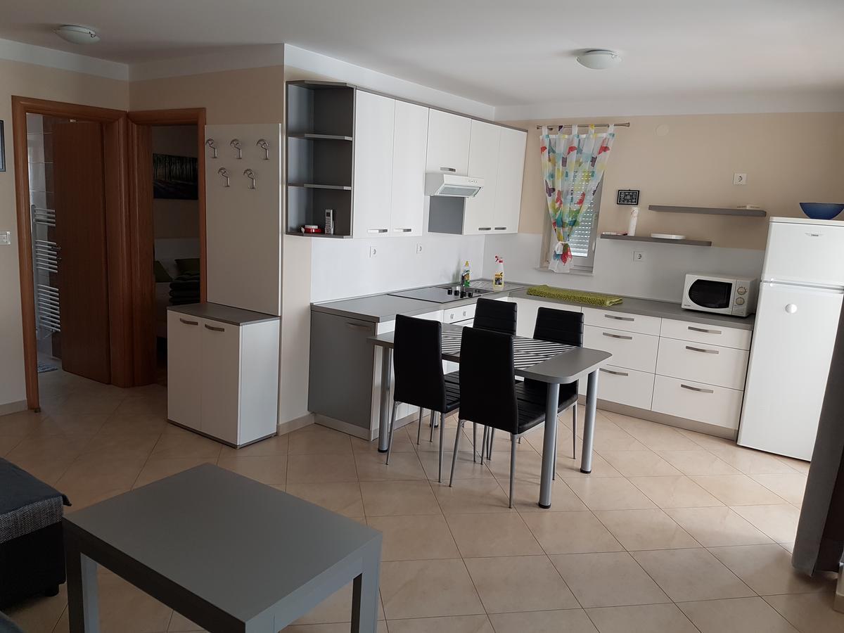 Apartman Branka Starigrad Paklenica Ngoại thất bức ảnh