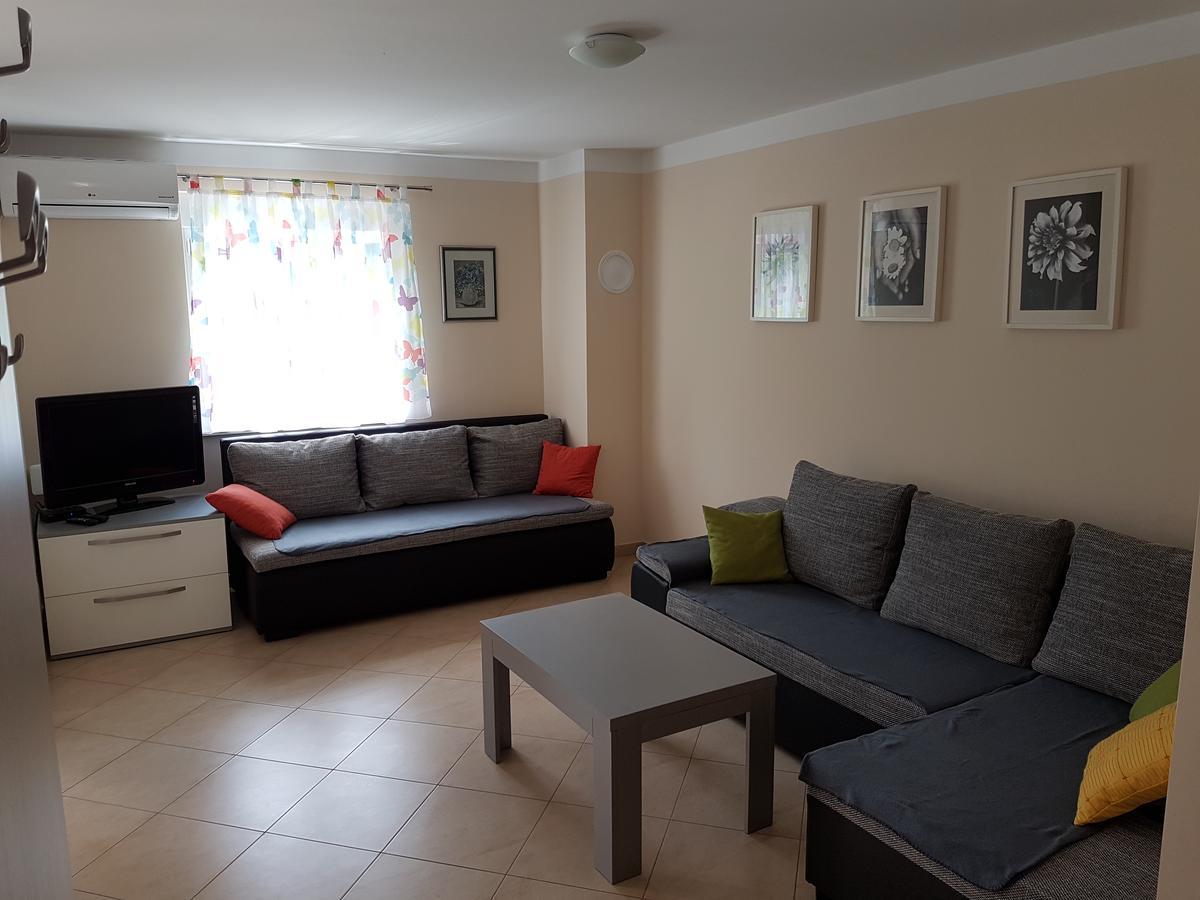 Apartman Branka Starigrad Paklenica Ngoại thất bức ảnh