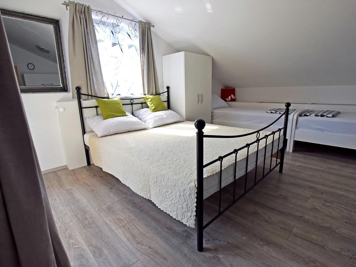 Apartman Branka Starigrad Paklenica Ngoại thất bức ảnh